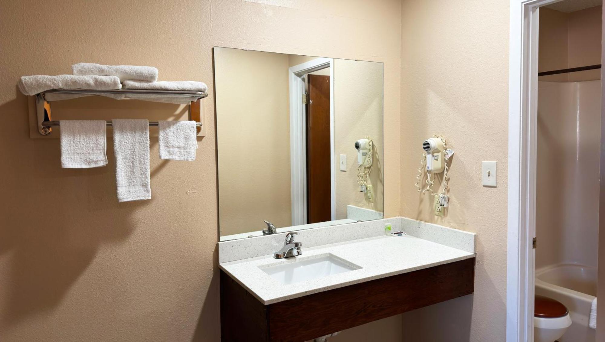 Regency Inn Hondo Luaran gambar